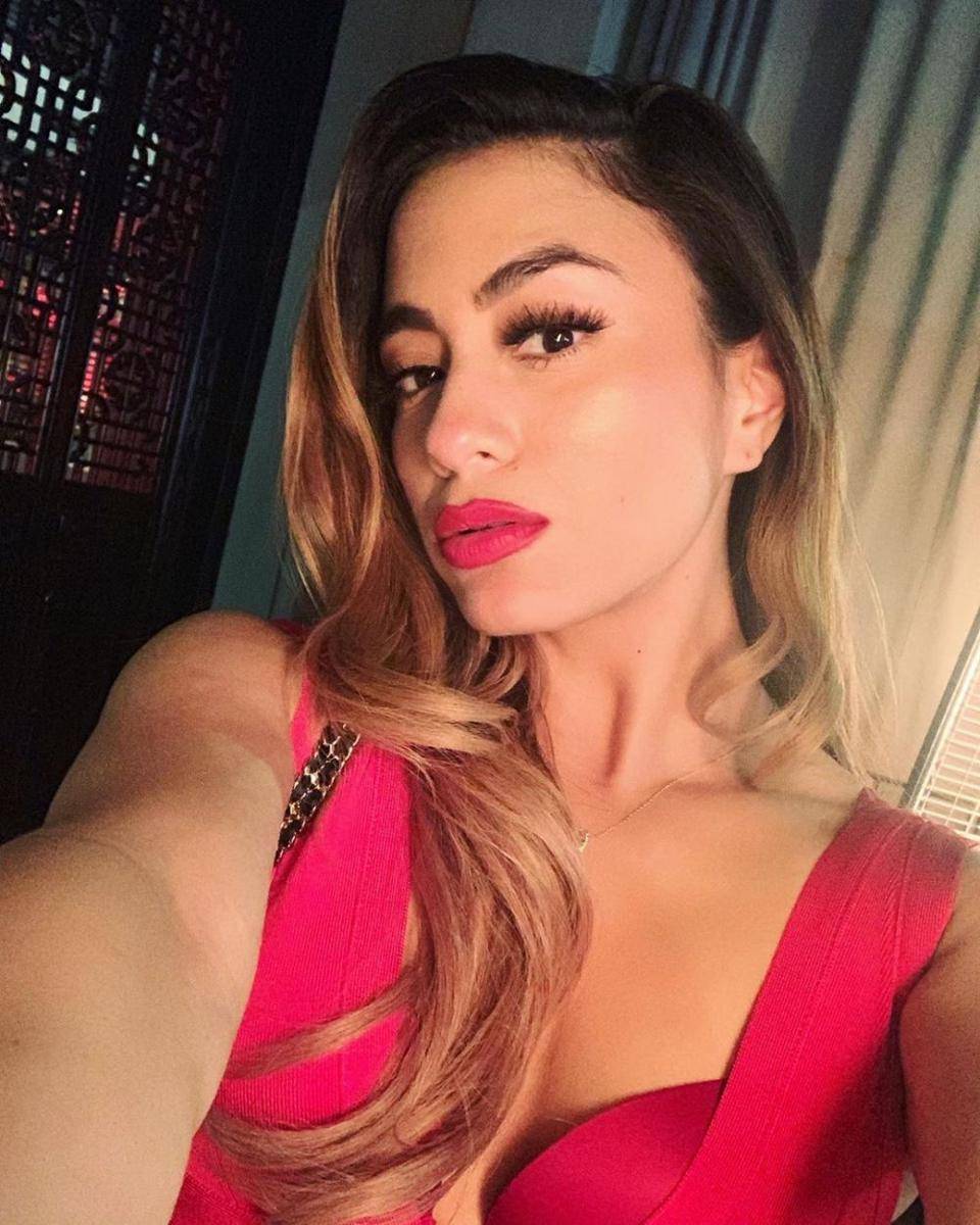 instagram.com/allybrooke