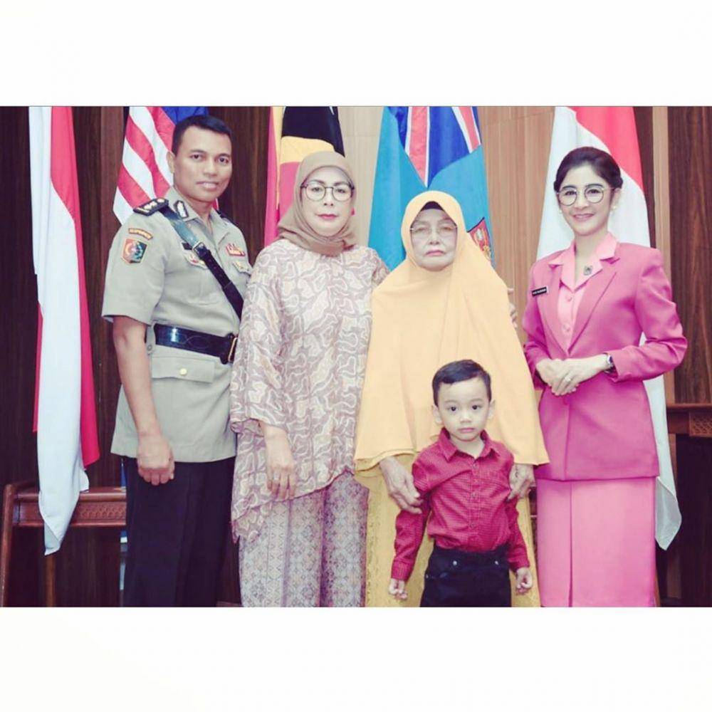 instagram.com/uutpermatasari