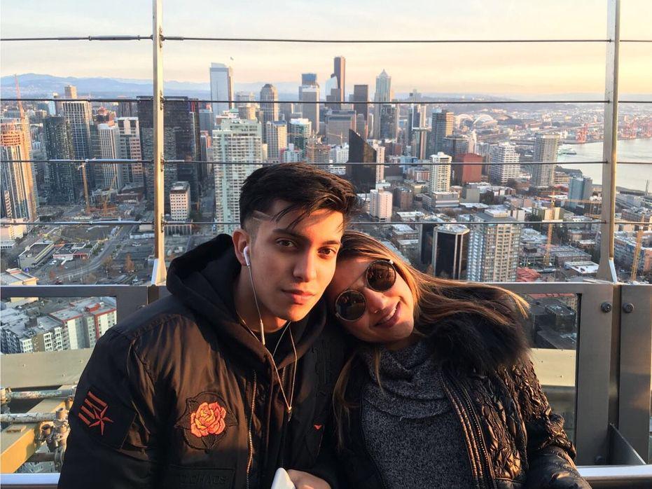 10 Potret Kece Albany Ray, Putra Sarah Azhari yang Semakin Memikat
