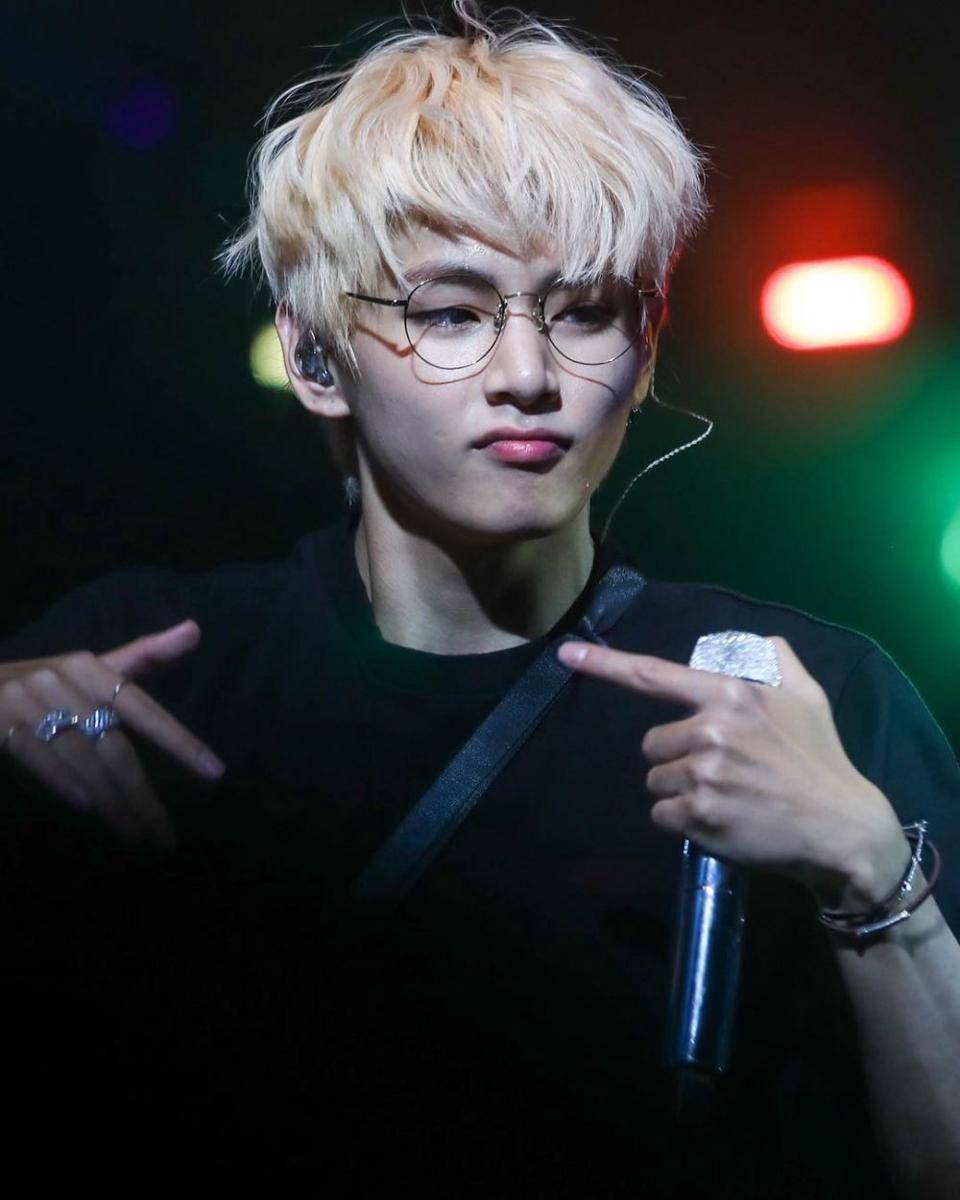 Instagram.com/bts_v