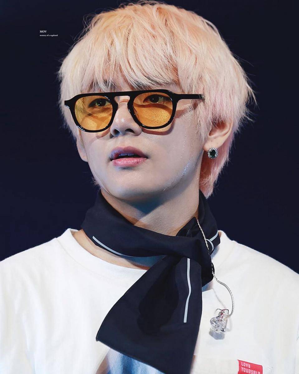 Instagram.com/bts_v