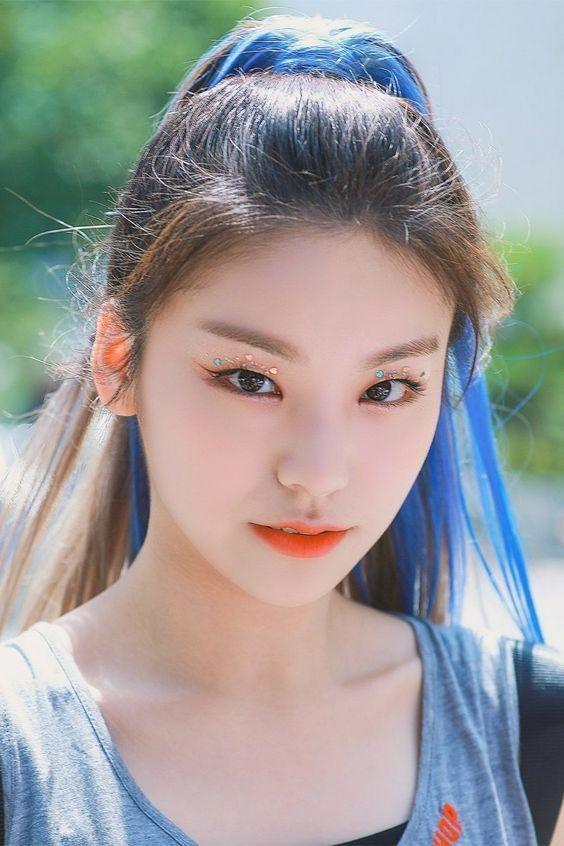 twitter.com/yeji_hwangs