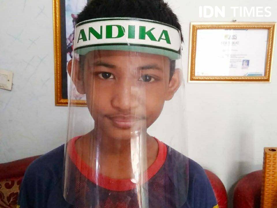 Penjualan face shield di Palembang (IDN Times/Feny Maulia Agustin)