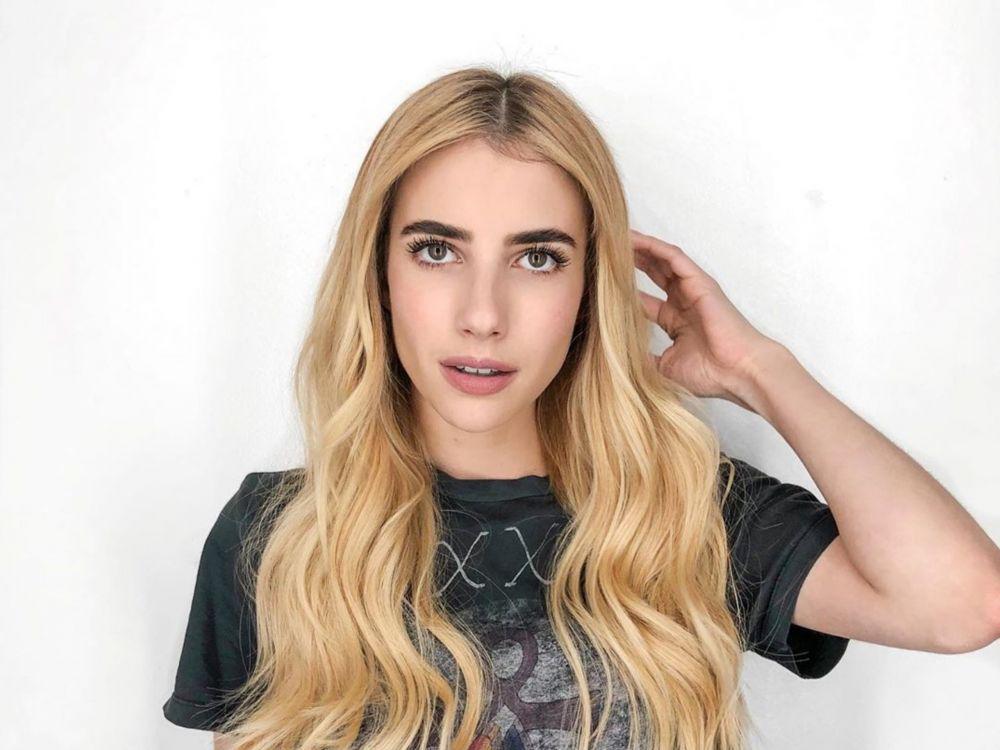 Hamil Anak Pertama, 9 Potret Emma Roberts yang Semakin Bikin Terpana!