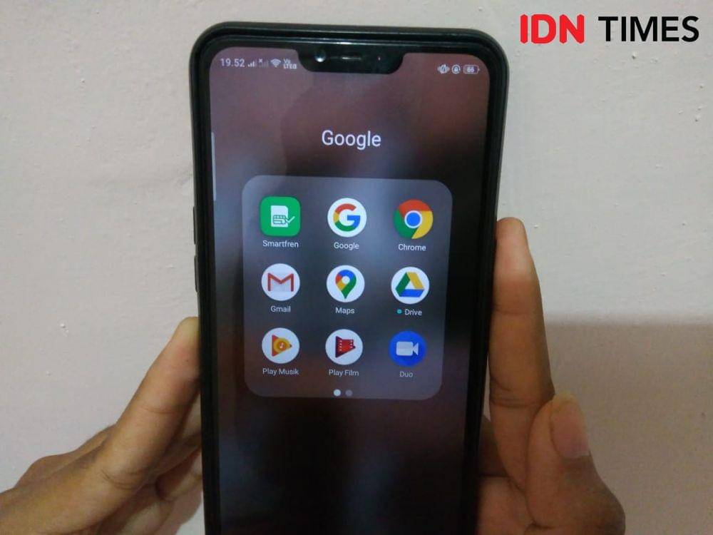 Ilustrasi HP terkoneksi wifi. (IDN Times/Ni Ketut Sudiani)