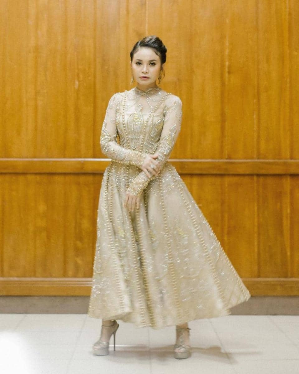 instagram.com/itsrossa910