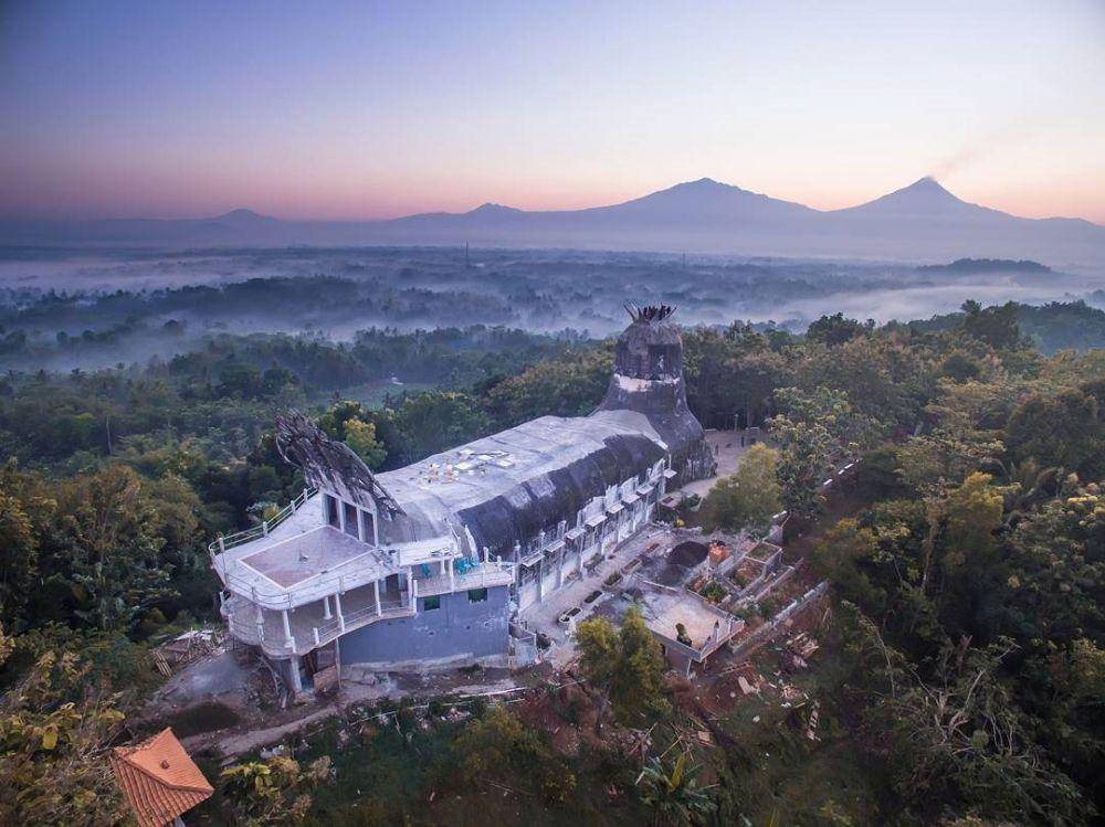 Potret Gereja Ayam di Magelang (bukitrhema.com)