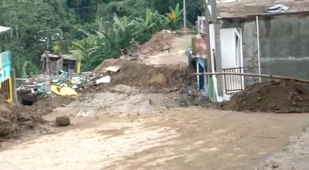 Tangkapan layar video longsor di Palopo, Sulsel. IDN Times/Istimewa