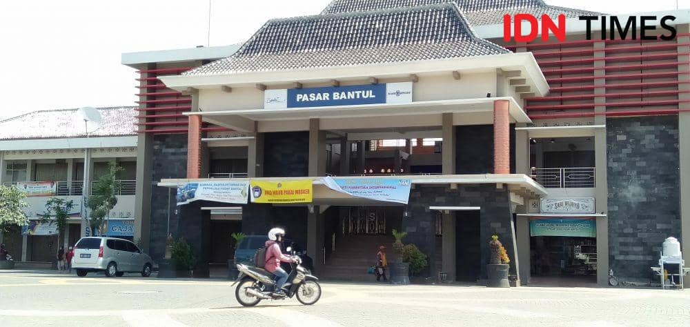 Pasar Tradisional Bantul Kota, Kabupaten Bantul, Yogyakarta. IDN Times/Daruwaskita