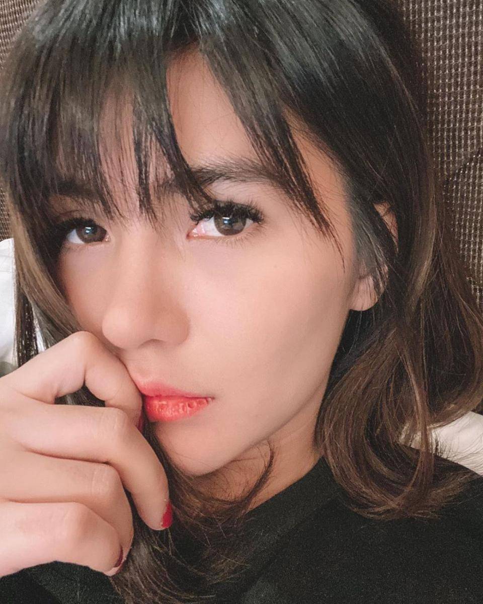instagram.com/angelalee87
