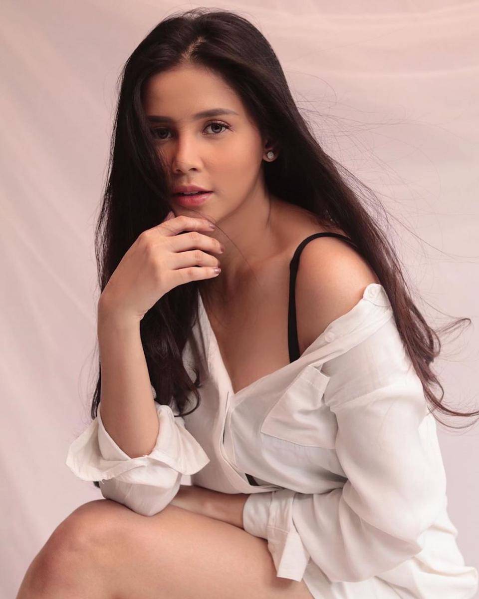Instagram.com/yunitasiregar