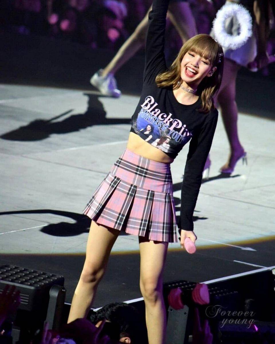 Instagram.com/lisa.blackpink