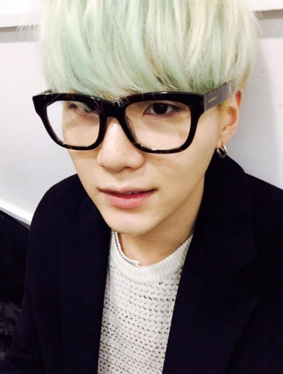 twitter.com/BTS_twt