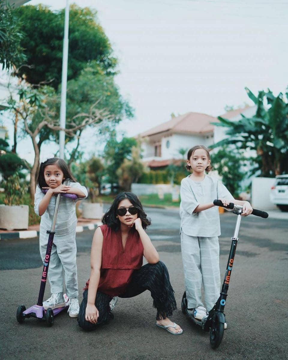 instagram.com/adirakania