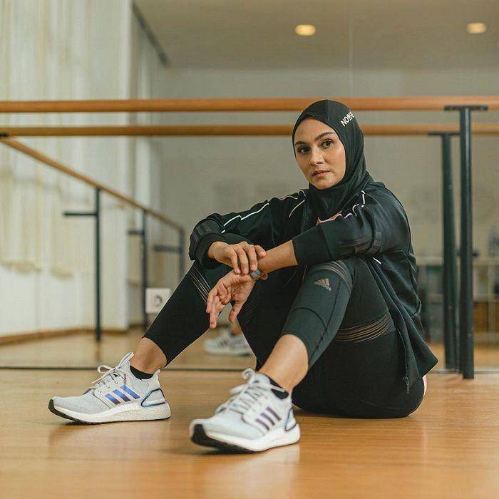 instagram.com/zeezeeshahab