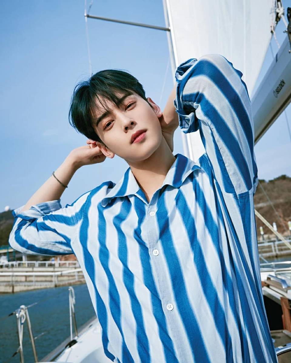 Instagram.com/eunwooastr0330