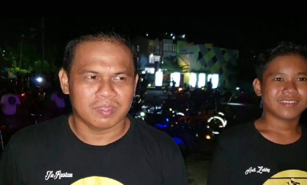 Ketua HBC, Rustam (sebelah kiri) saat hadiri agenda kumpul komunitas sepeda di Taman Samarendah (Dok.IDN Times/Istimewa)