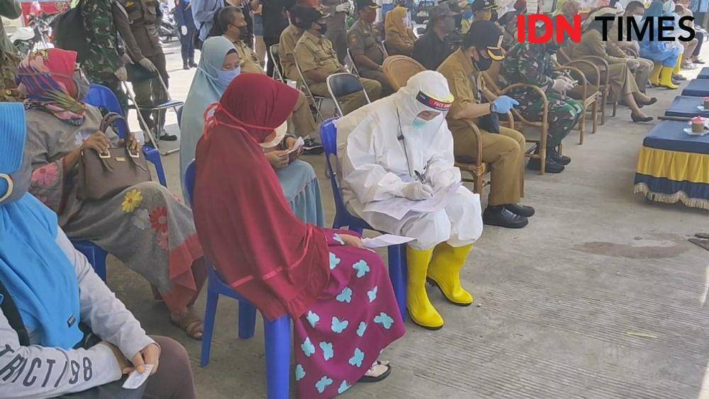 Suasana tes swab di Pasar Pandansari Balikpapan pada 30 Juni 2020 (IDN Times/Haikal)