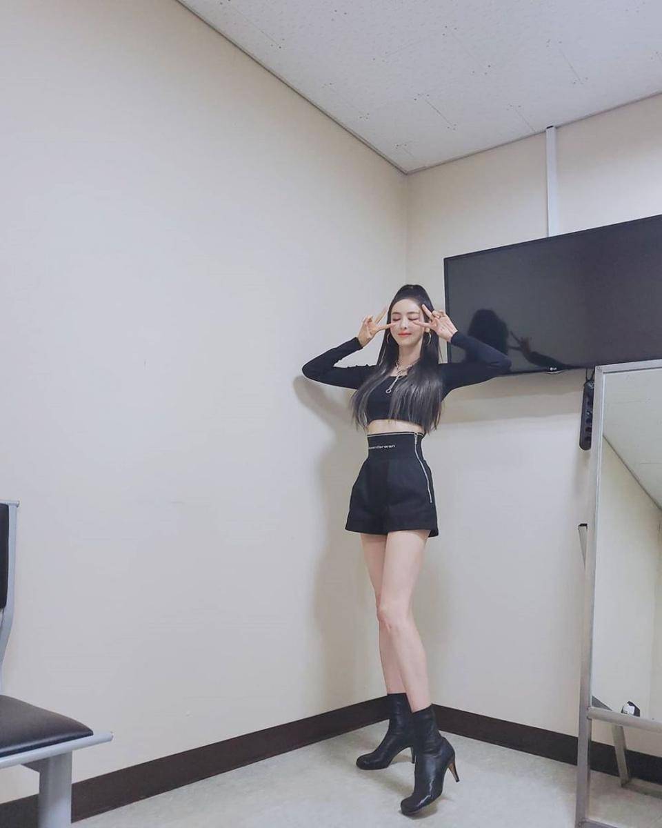 instagram.com/dahee0315