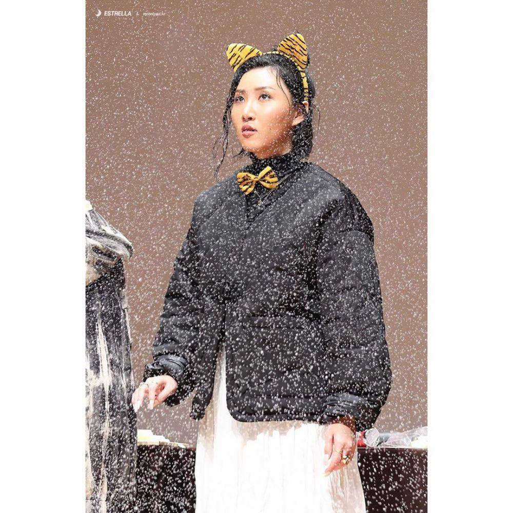 instagram.com/queen.hwasa