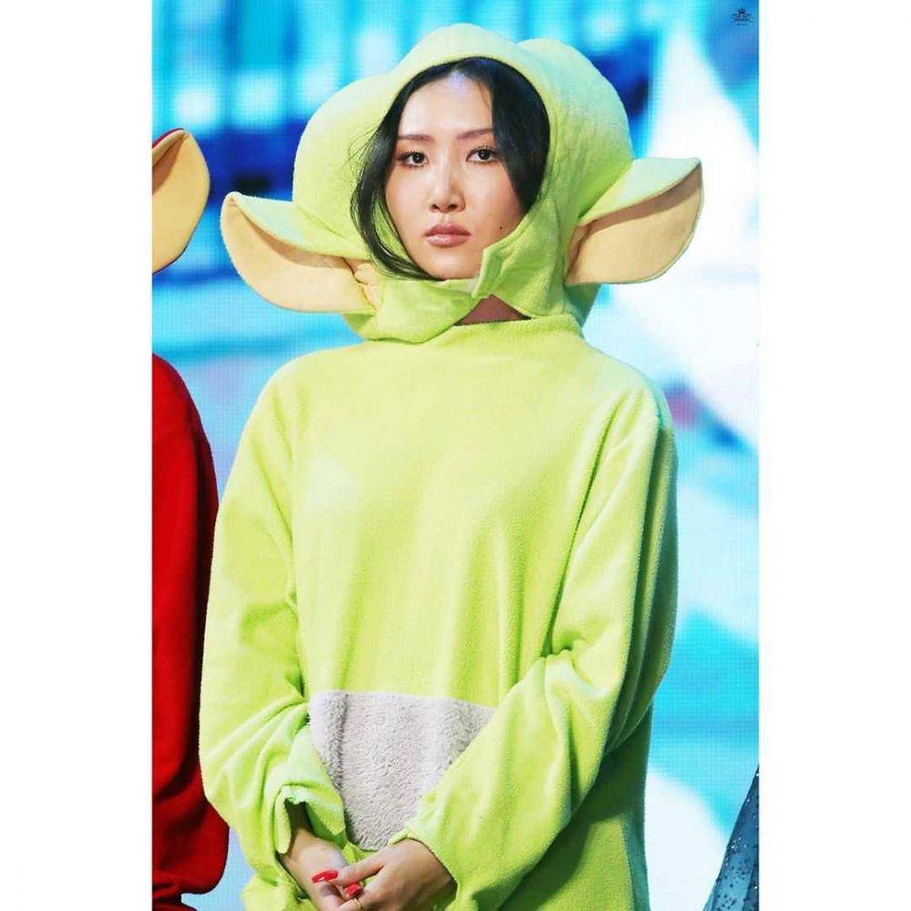 instagram.com/queen.hwasa