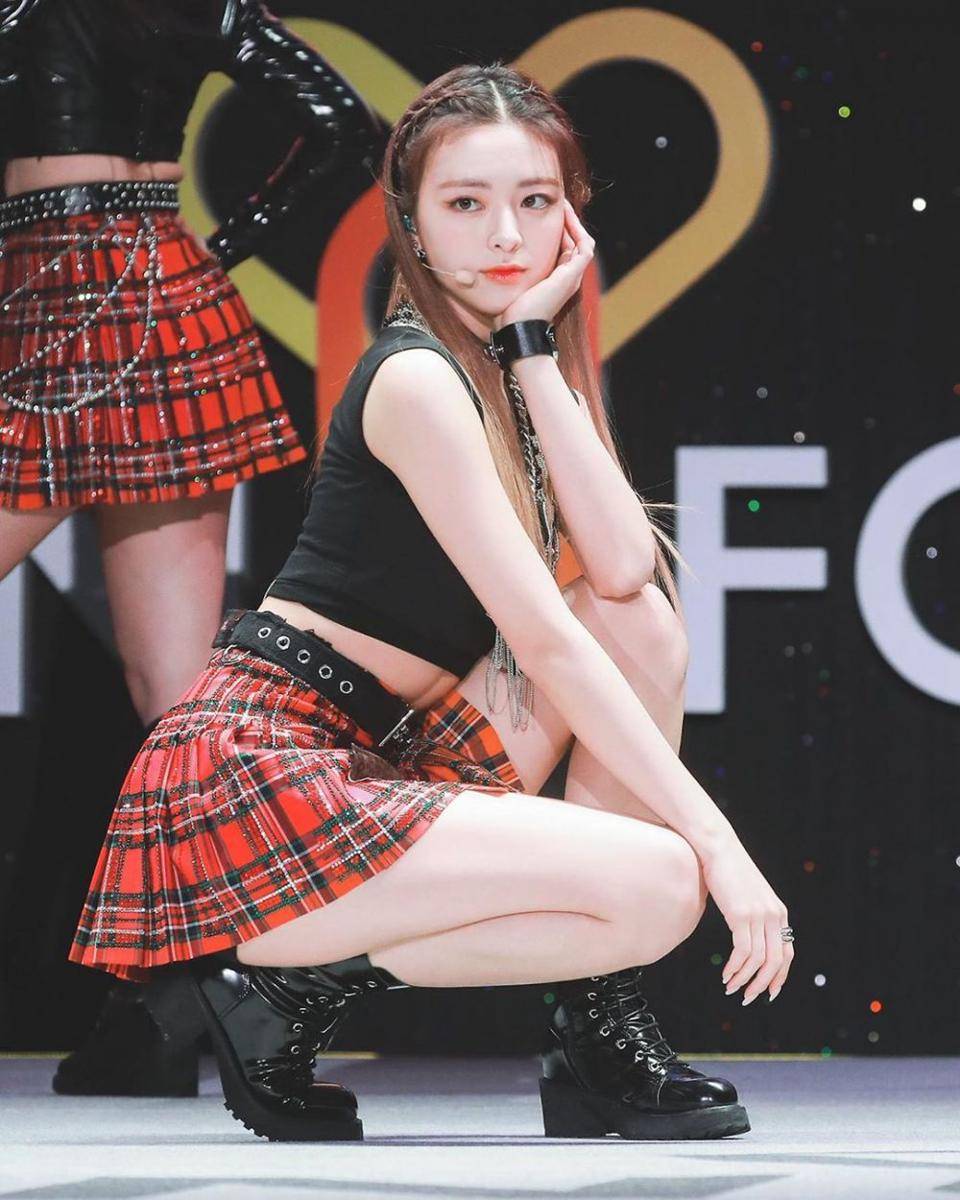 instagram.com/yunajyp_itzy