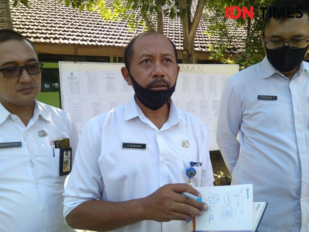 Kabid Pendidikan Dasar Dinas Pendidikan Kota Madiun, Slamet Hariyadi (tengah). IDN Times/Nofika Dian Nugroho