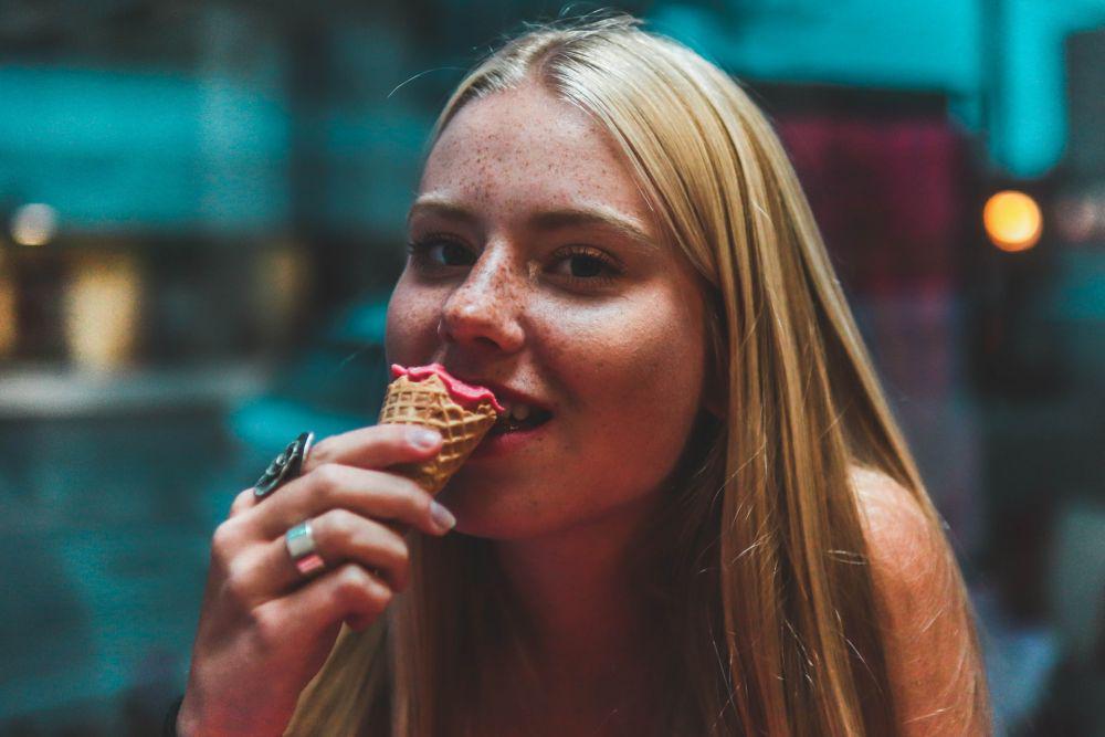 5 Zodiak yang Paling Doyan Makan, Kamu Termasuk Gak Nih?