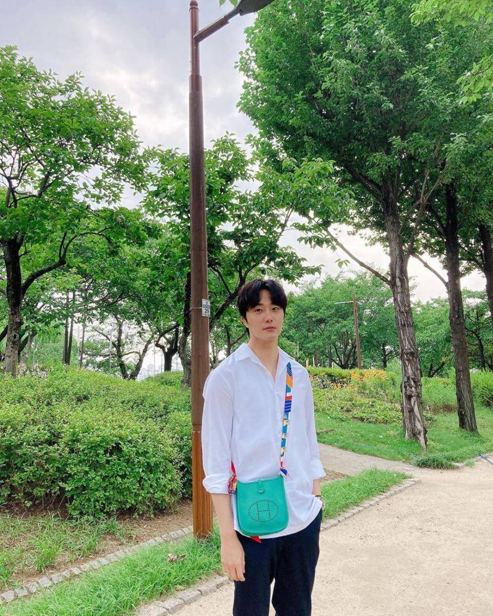 instagram.com/jilwww/