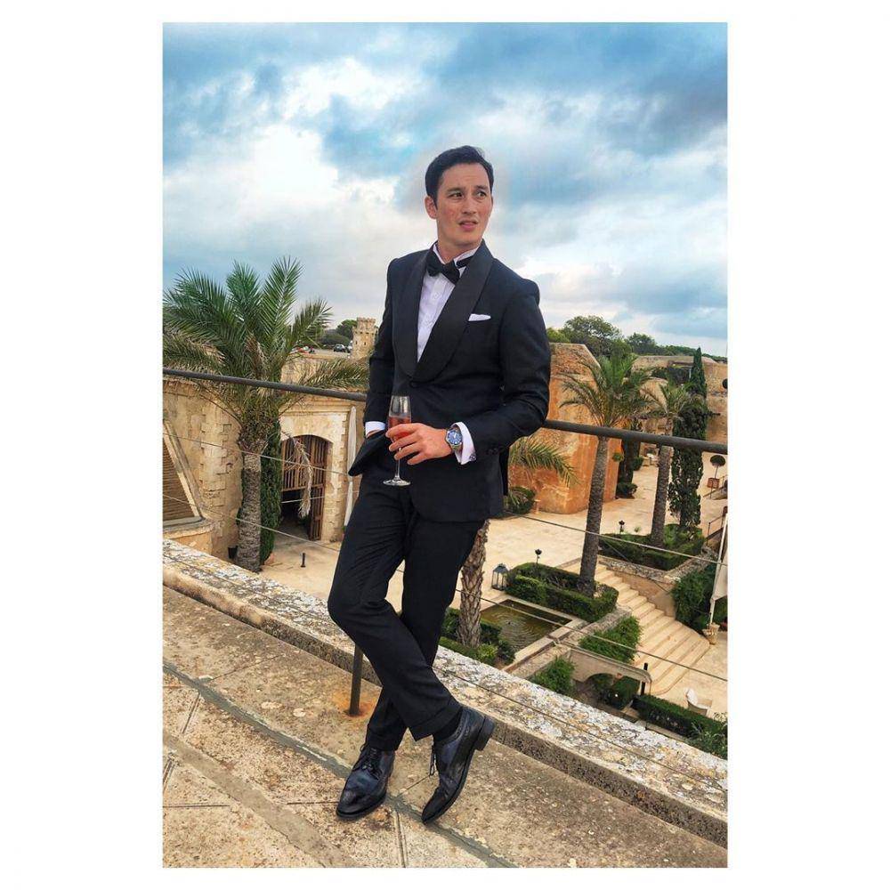 Mike Lewis (instagram.com/mike_lewis)