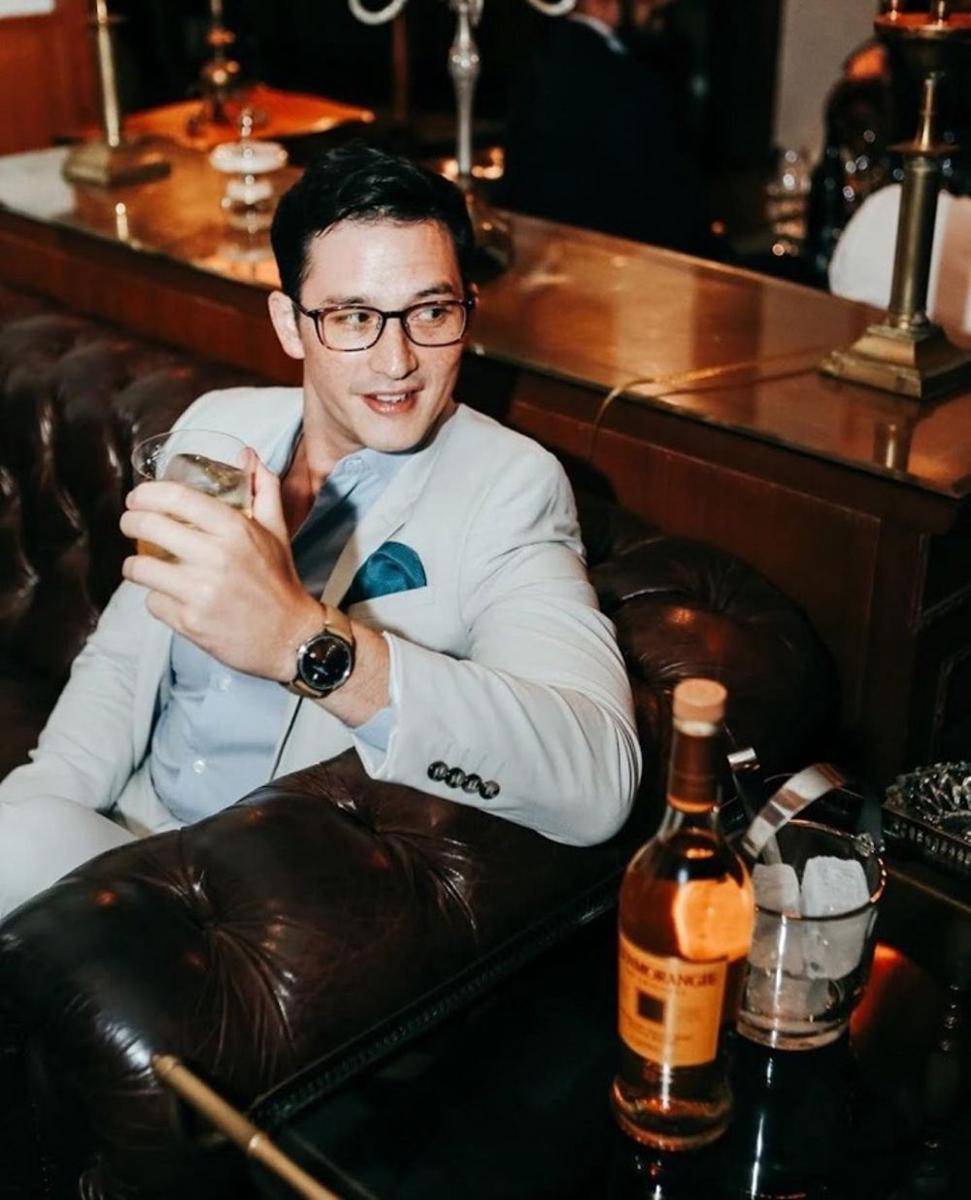 Mike Lewis (instagram.com/mike_lewis)
