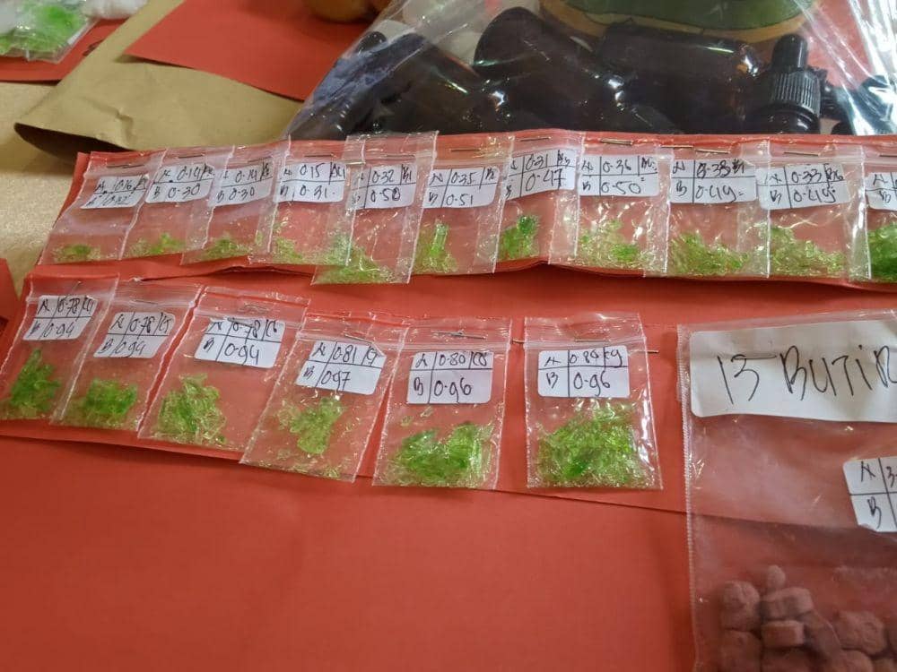 Sabu berwarna pertama kali yang ditemukan di wilayah Bali (IDN Times/Ayu Afria)