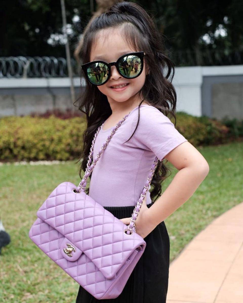 instagram.com/thaliaputrionsu