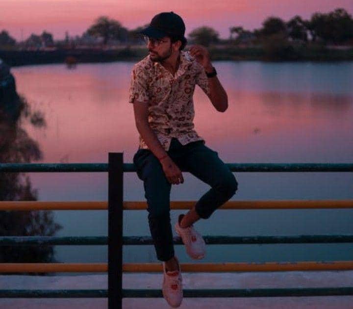 pexels.com/Kaushal Moradiya