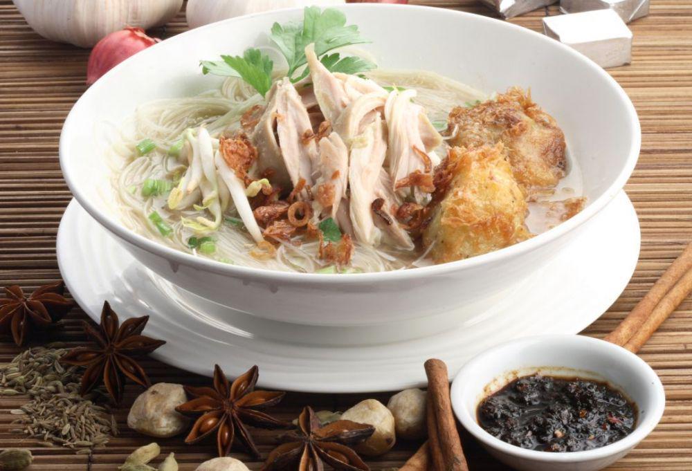 Resep Soto Ayam Bening Gurih, Lengkap dengan Keripik Kentang