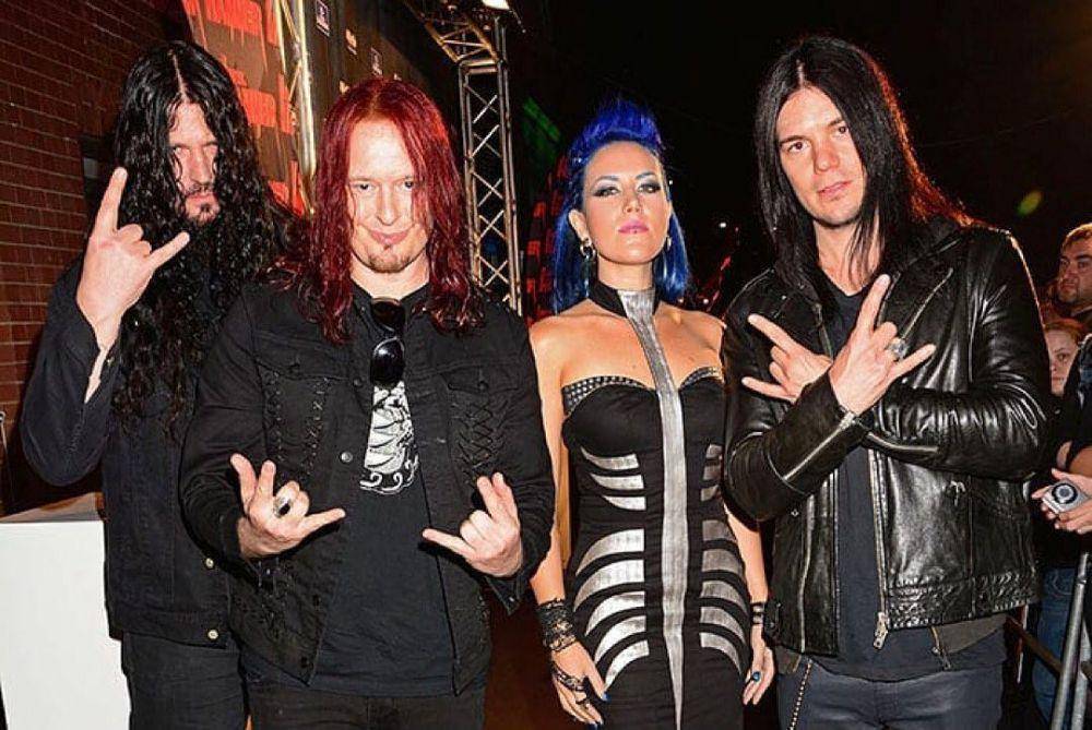 instagram.com/alissawhitegluz