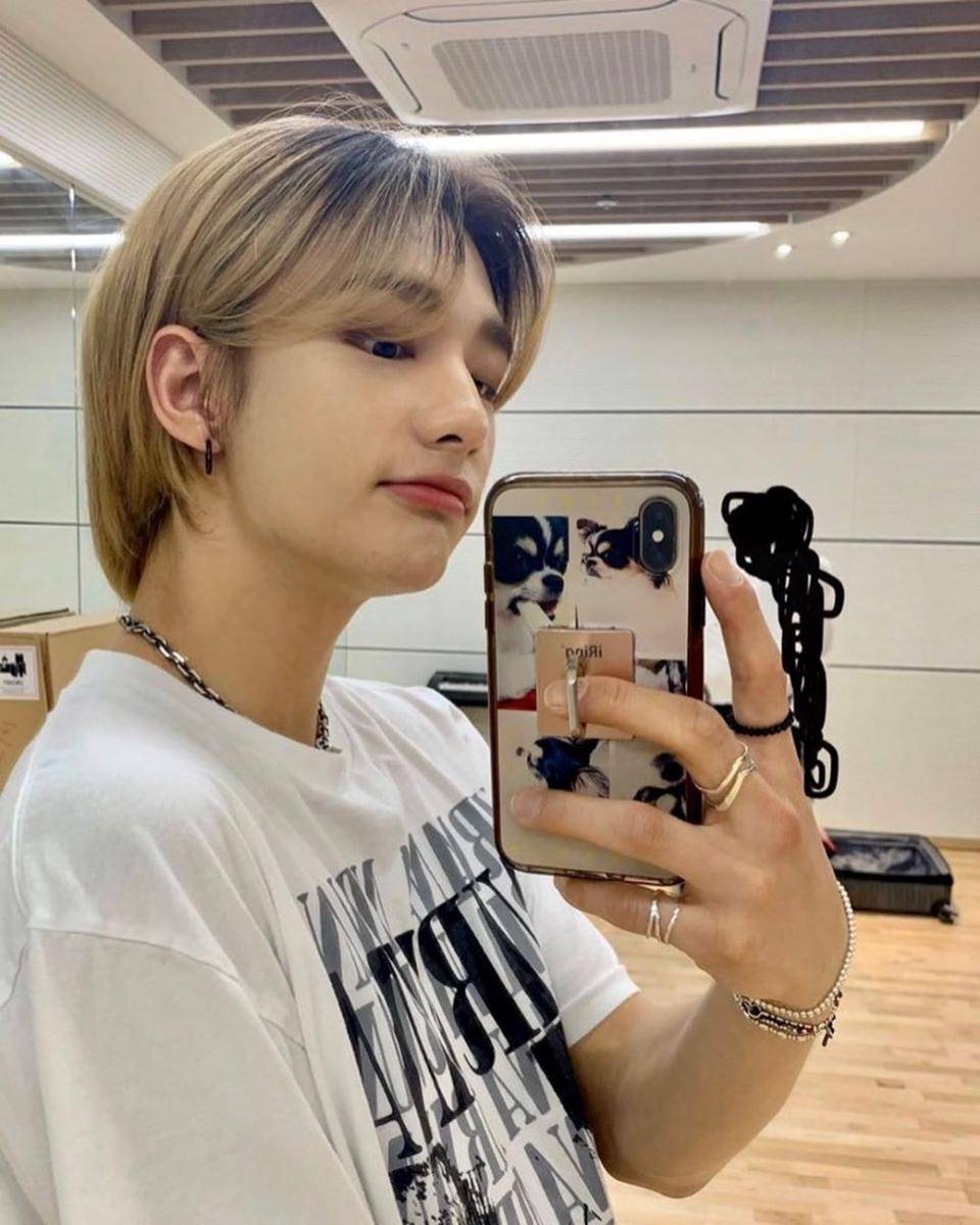 instagram.com/realstraykids