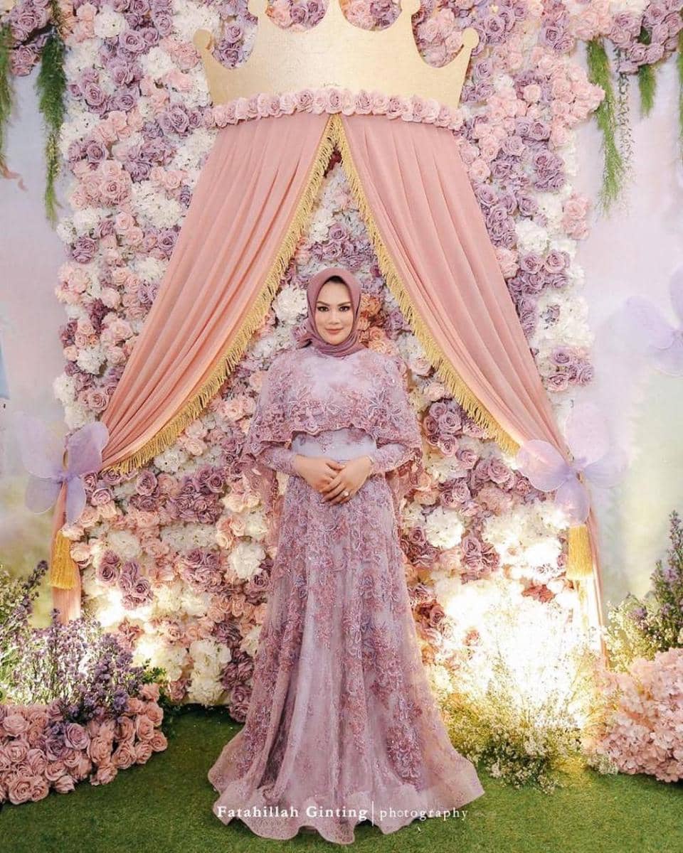 instagram.com/anazofficial