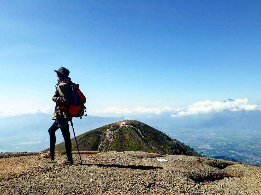 instagram.com/gunung_guntur