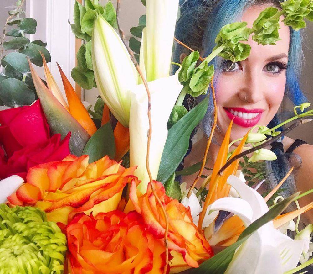 instagram.com/alissawhitegluz