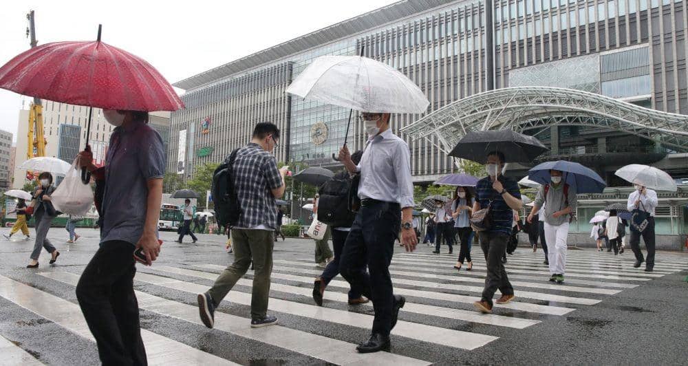 Ilustrasi keramaian di tengah pandemik COVID-19. ANTARA FOTO/REUTERS/The Yomiuri Shimbun/Hiroaki Ohno