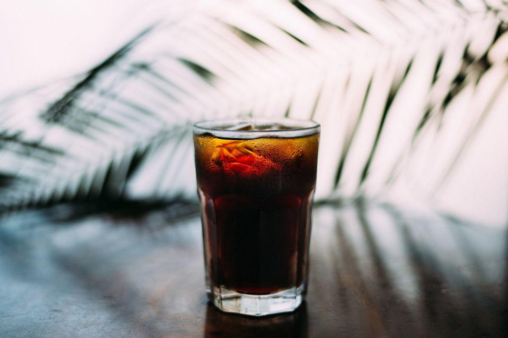 5 Efek Buruk Terlalu Sering Mengonsumsi Minuman Soda, Mulai Kurangi Ya