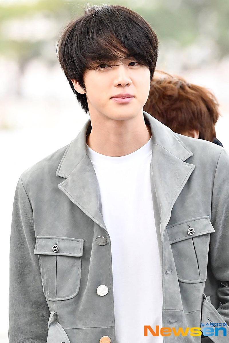 twitter.com/lizzy0022v