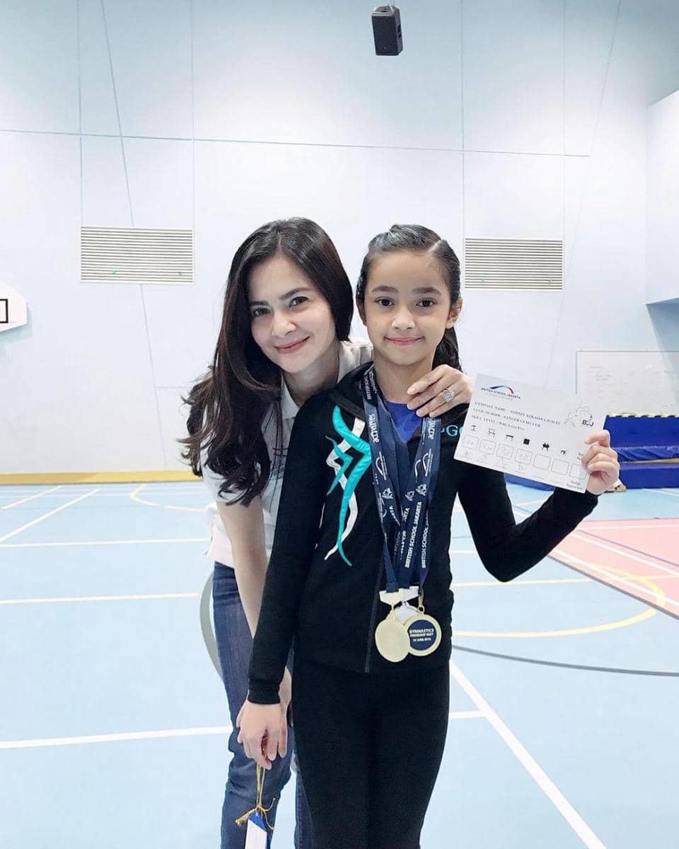 cut tari dan anak (Instagram.com/cuttaryofficial)