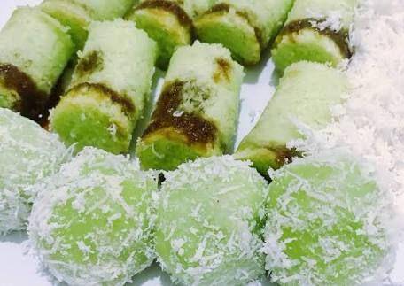 puthu bambu dan klepon (twitter.com/anto_bayu)