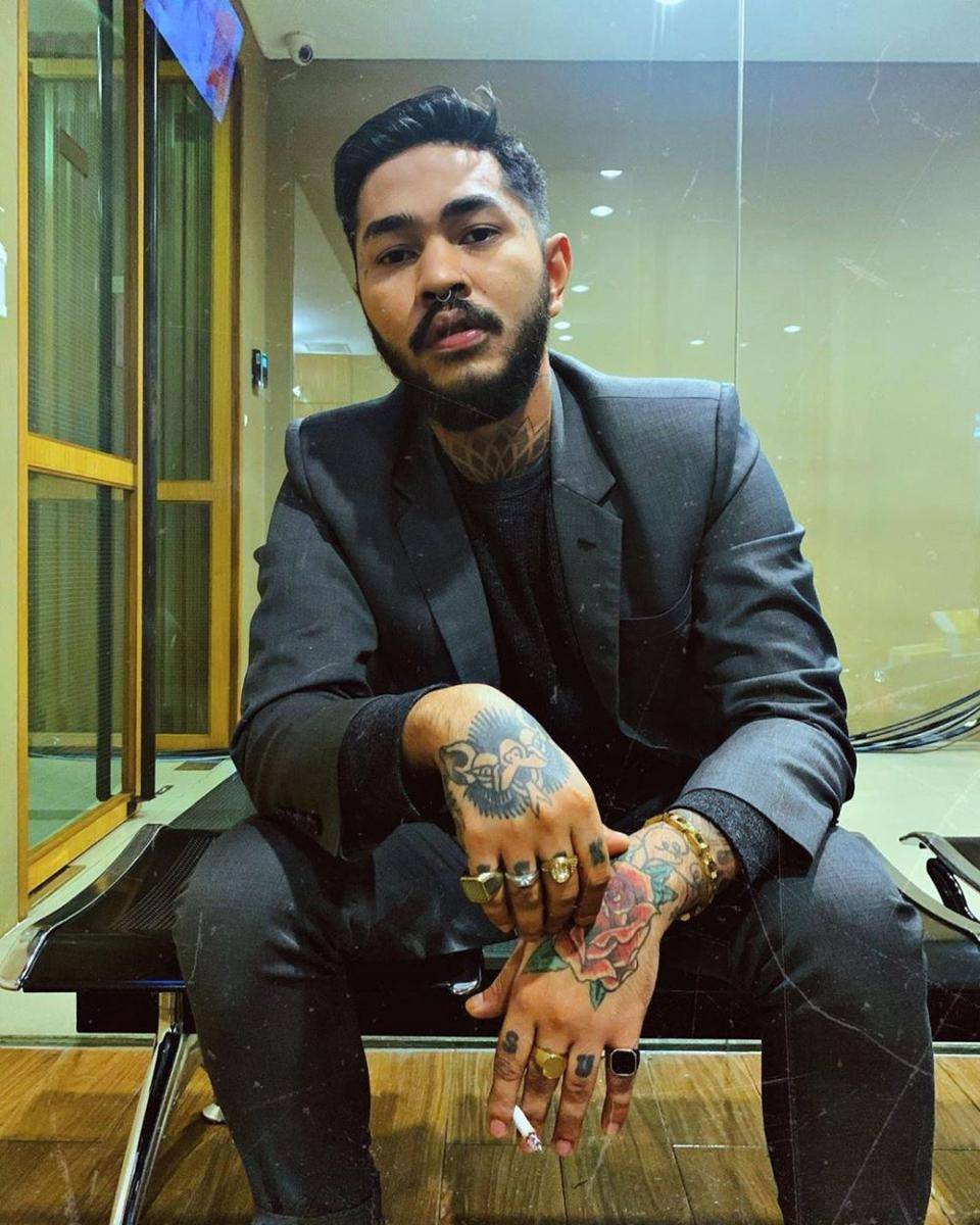 instagram.com/onadioleonardo_official