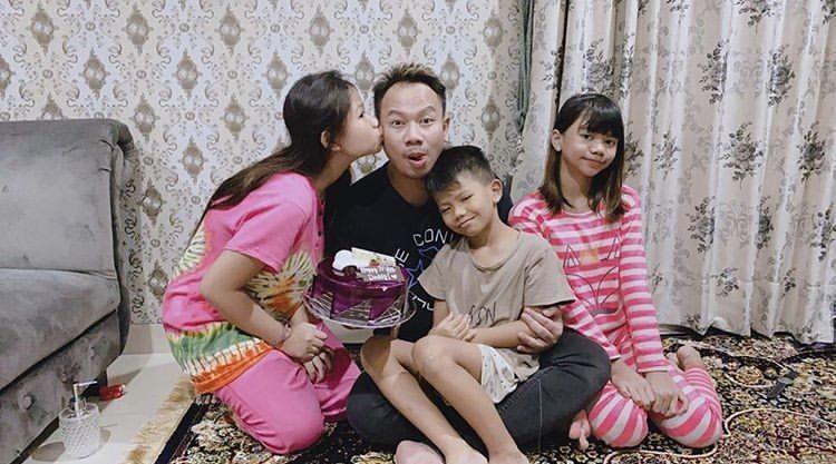 Sering Dicap Playboy, 10 Bukti Vicky Prasetyo Dekat dengan Anak-anak