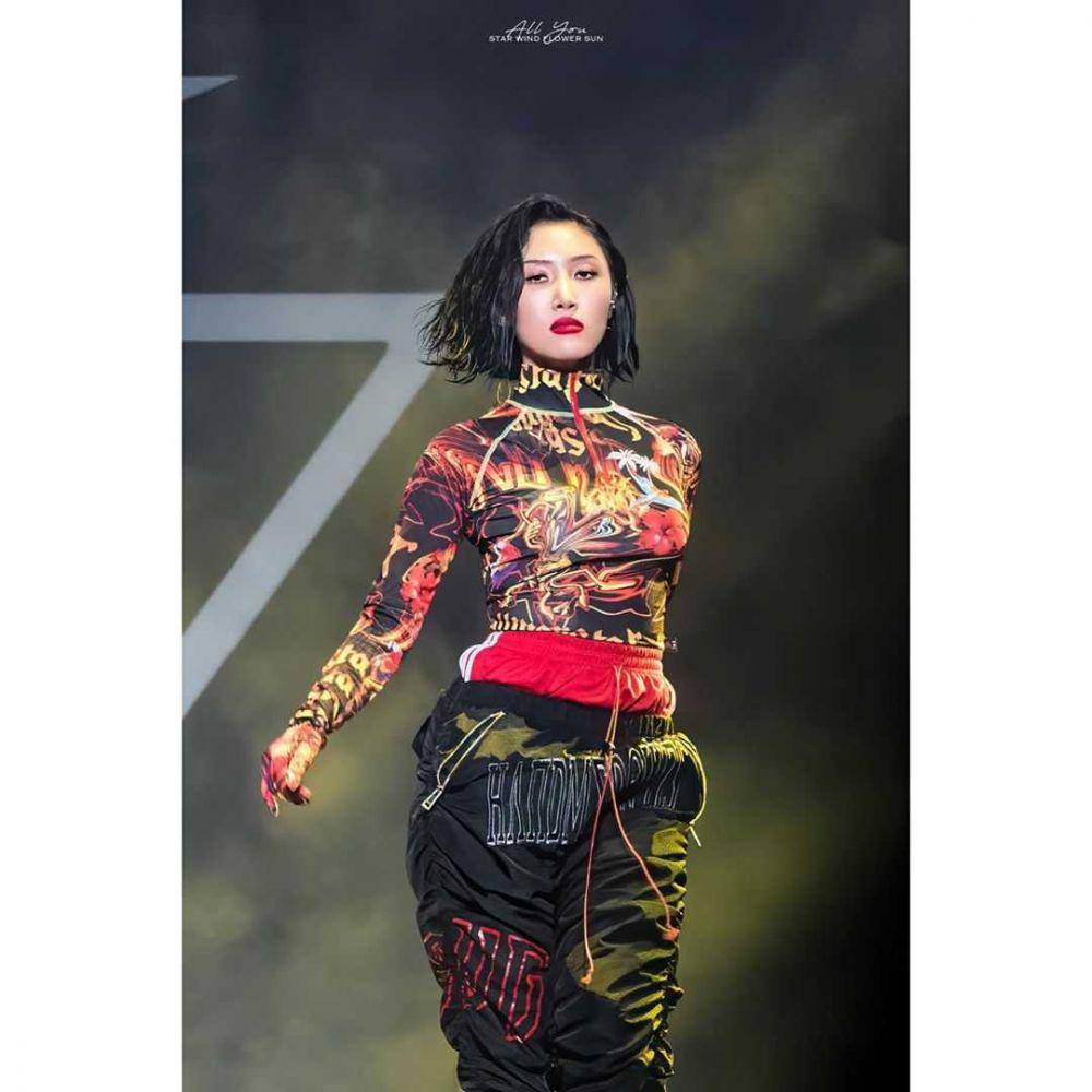 Instagram.com/queen.hwasa