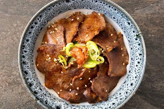 5 Kreasi Olahan Berbahan Lidah Sapi, Lezat dan Tak Biasa!