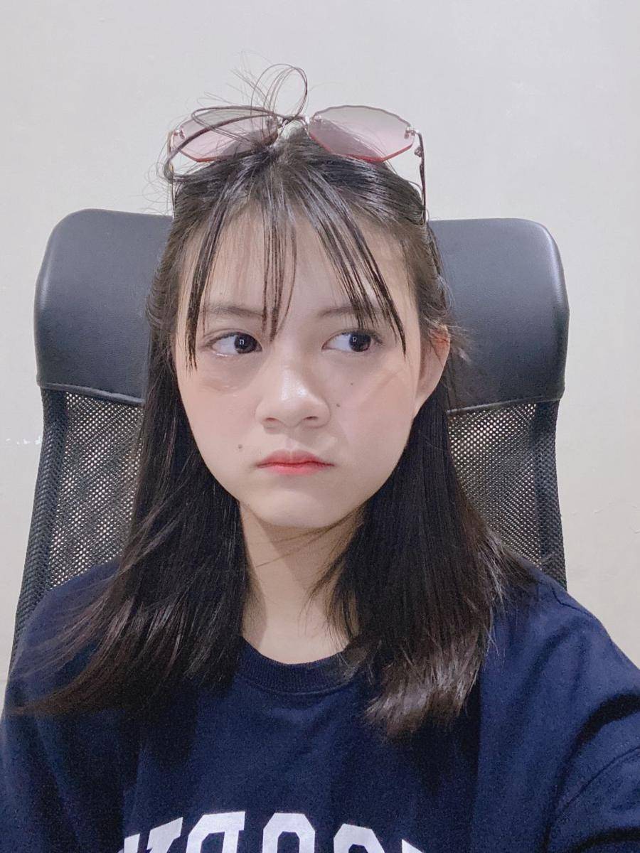 Twitter.com/A_ChristyJKT48